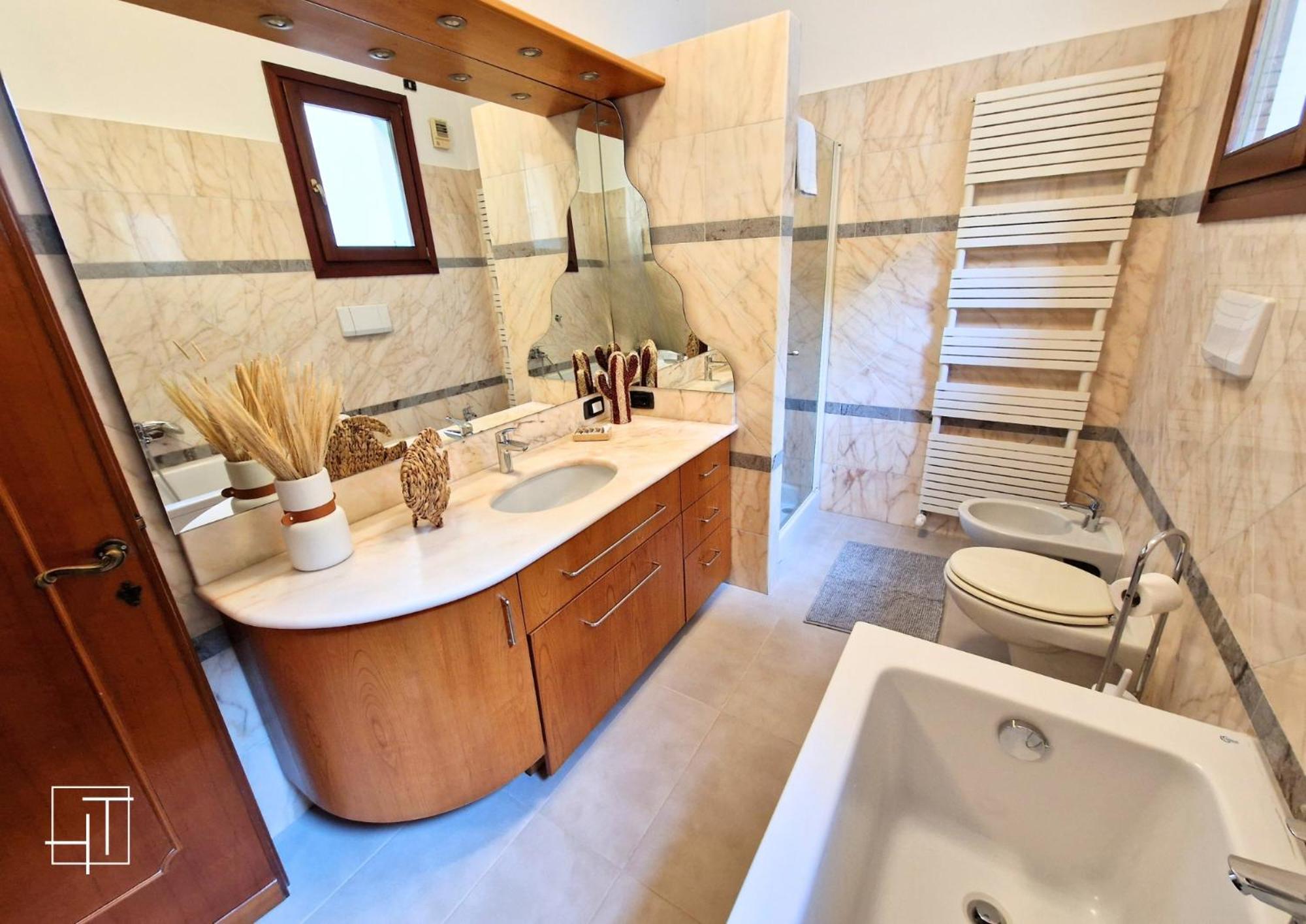 Appartamento Ht - Residenza Del Notaio In Centro Storico *